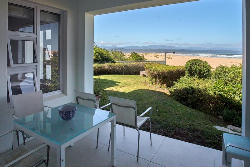 7 Bedroom Property for Sale in Lookout Beach Western Cape